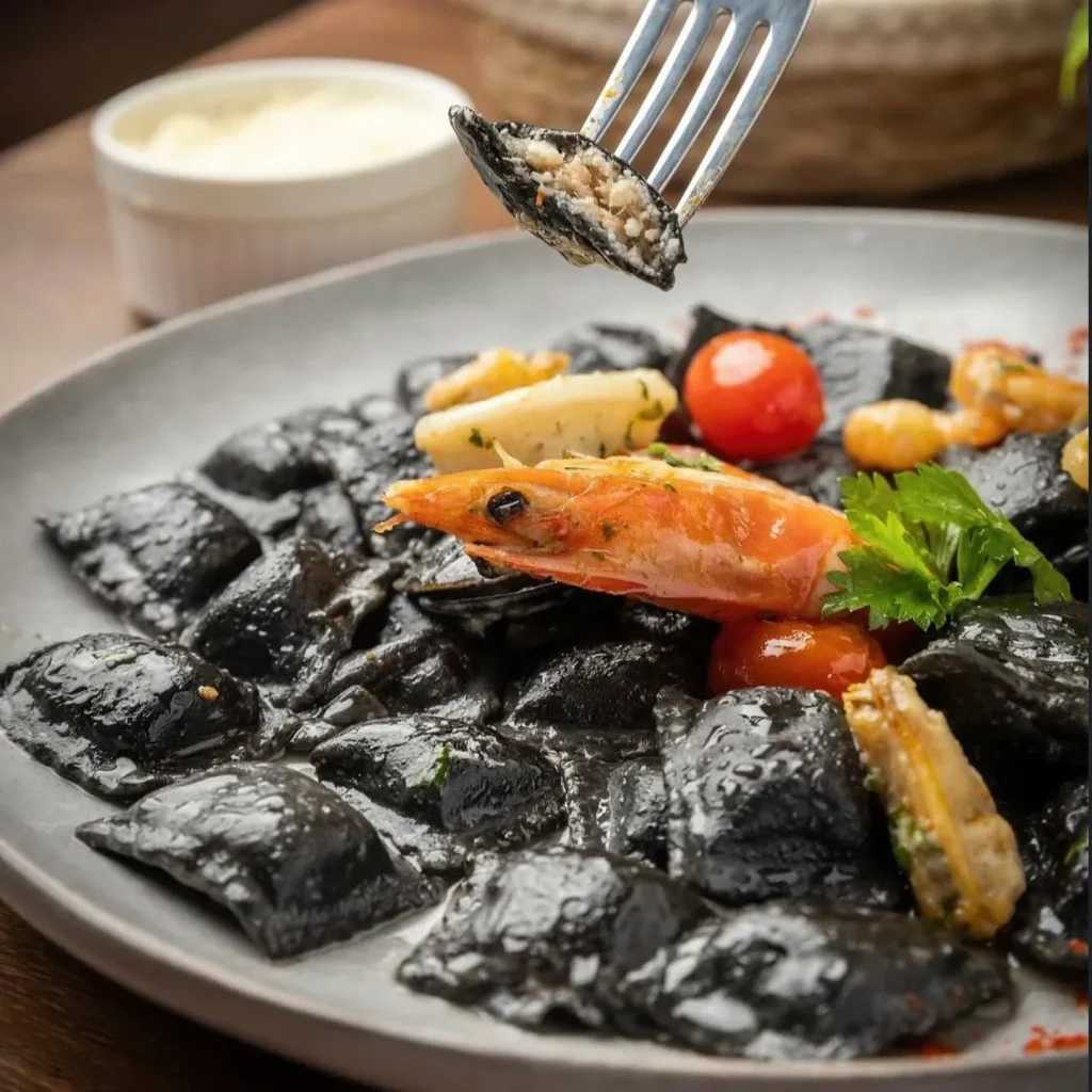 Capeletis Negros Bucca Pastas